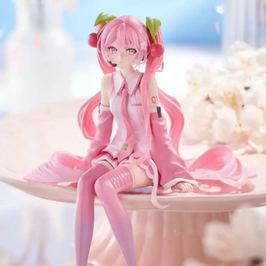 [BUNJANG] Sakura Miku Noodle Stopper Figure (Sealed) / 사쿠라미쿠 누들스토퍼 미개봉 새상품