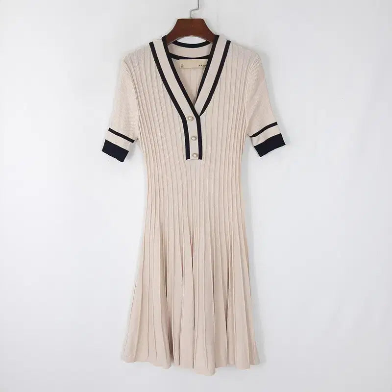 [BUNJANG] Nine V-Neck Knit Dress / 나인 브이넥 니트원피스/새상품 F
