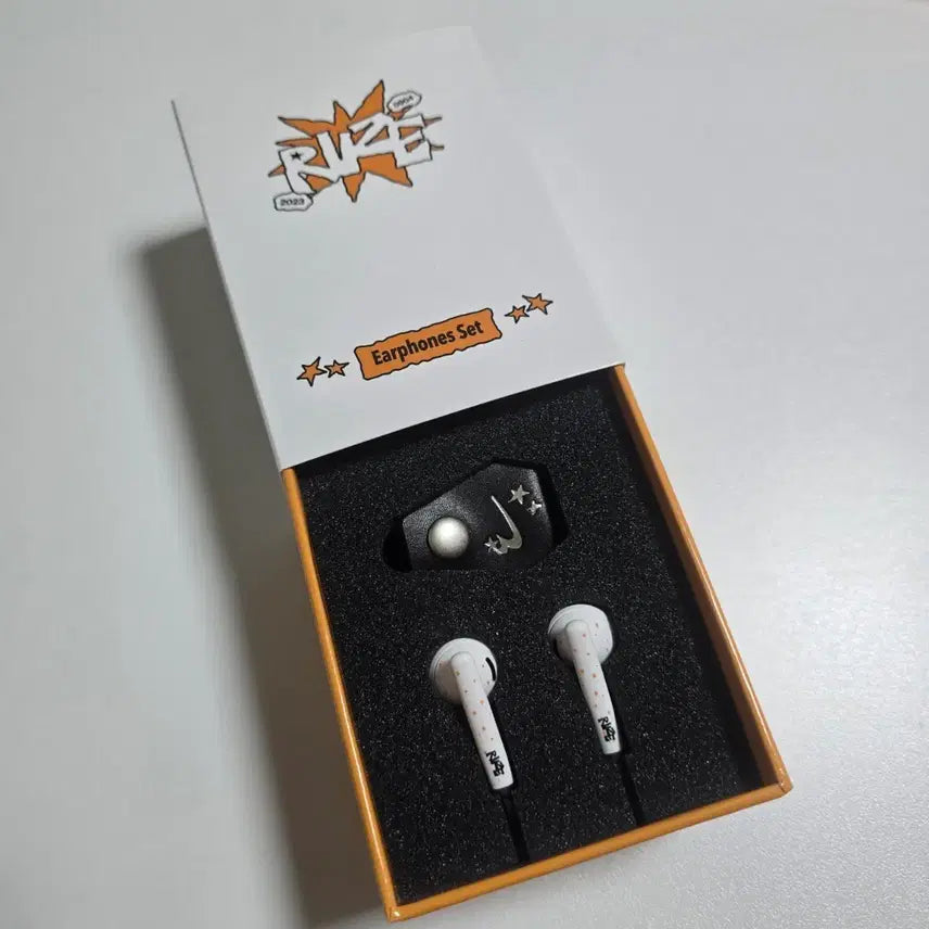[BUNJANG] RIIZE 2nd Anniversary MD Earphones (New) / 라이즈 2주년 엠디 이어폰 새상품 양도