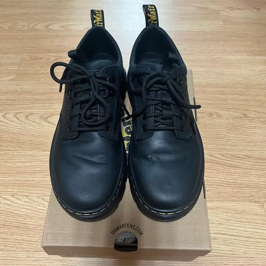 [BUNJANG] Dr. Martens Leater Utility Shoes 250 Black / 닥터마틴 리더 와이오밍 레더 유틸리티 250 블랙 닥마 27104001
