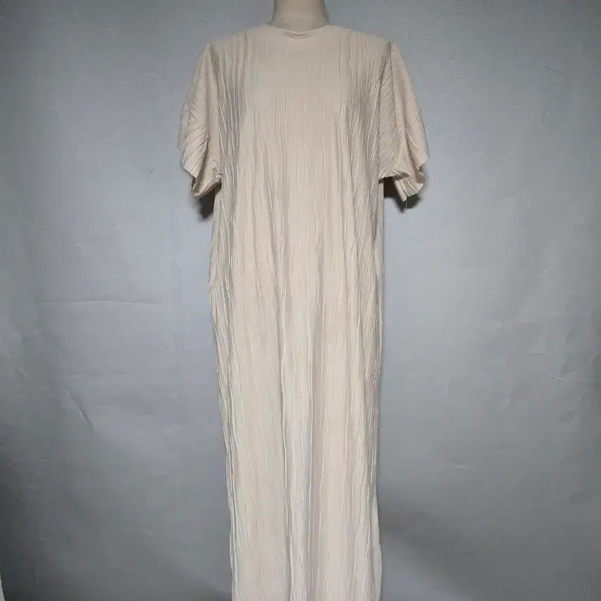 [BUNJANG] LULI Pleated Long Dress Beige / LULI 연베이지 주름 롱원피스