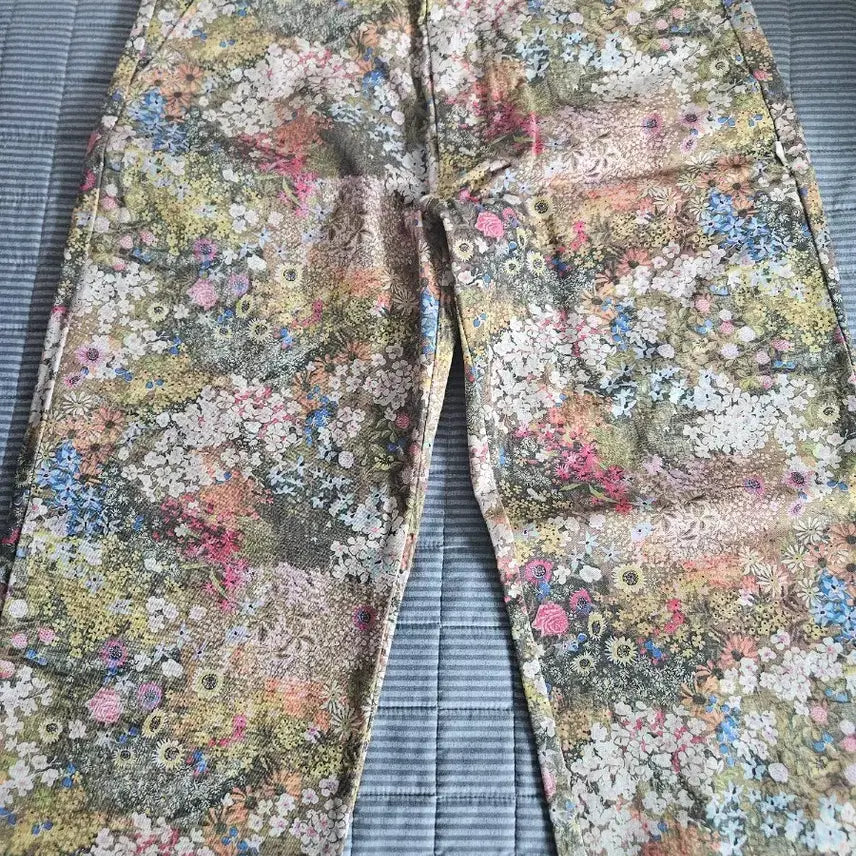 [BUNJANG] thisisneverthat Crazy Flower Work Pants M / 디스이즈네버댓 크레이지 플라워 워크팬츠 M