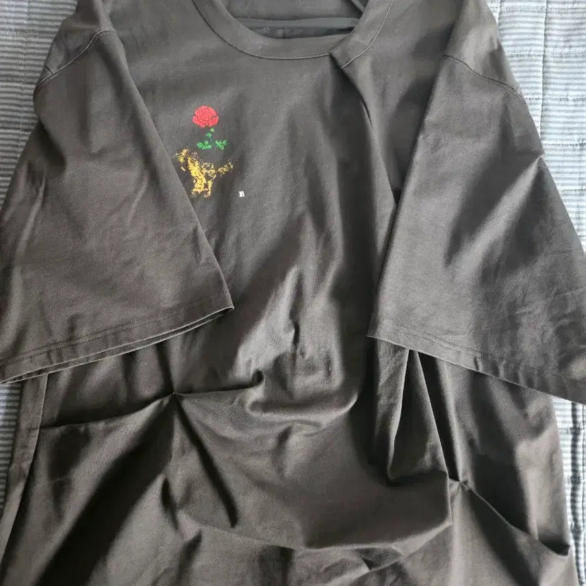 [BUNJANG] RBU Bonrose Short Sleeve T-Shirt Charcoal Size 2 / rbu 본로즈 반팔티 차콜 2사이즈
