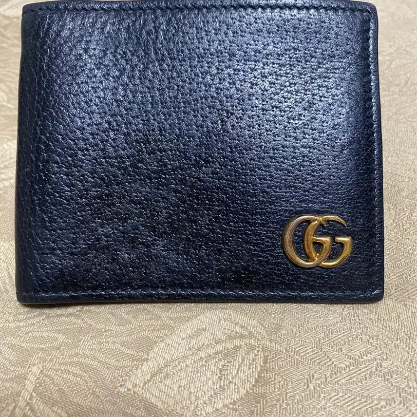 [BUNJANG] Gucci Marmont Black Leather Bifold Wallet / 거의새거급)정품 구찌 마몽 마몬트 블랙 가죽 반지갑,남자 반지갑,구찌지갑