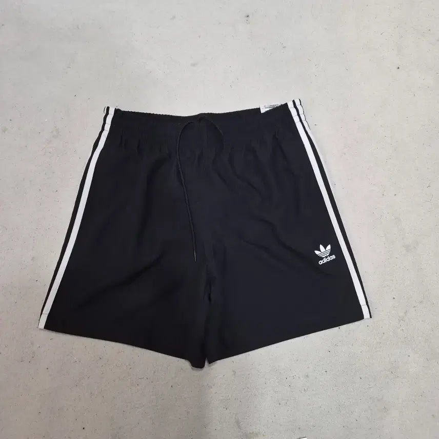 [BUNJANG] Adidas Shorts XL (88) / 아디다스  반바지XL(88)