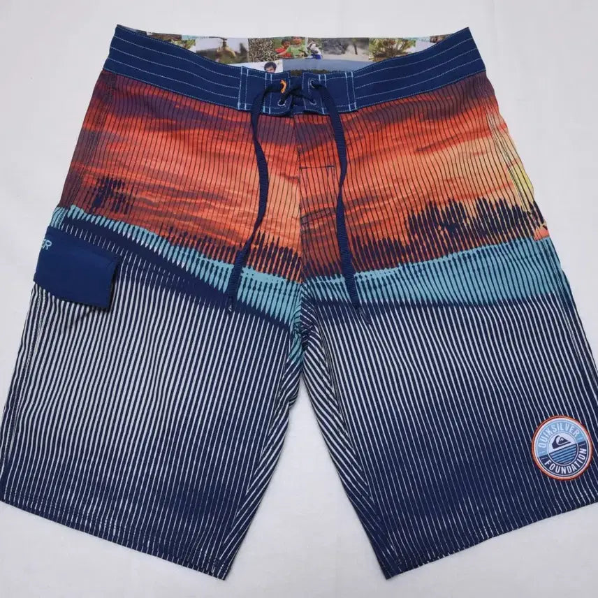 [BUNJANG] Quiksilver Foundation Sunset Stripe Boardshorts Size 32 / 퀵실버 파운데이션 선셋 스트라이프 보드숏 32 거의 새상품