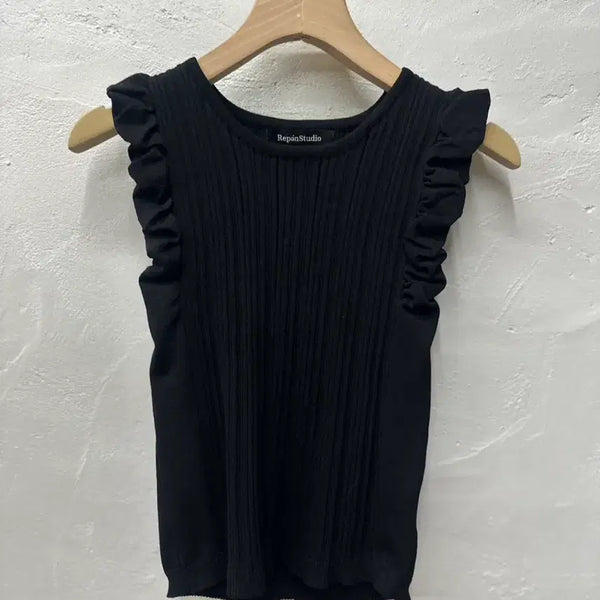 [BUNJANG] Ripen Studio Women's Black Ribbed Sleeveless Knit Top 90 / 상태최상) 리펜스튜디오 여 티셔츠 블랙/니트/골지/인견혼방/민소매 90