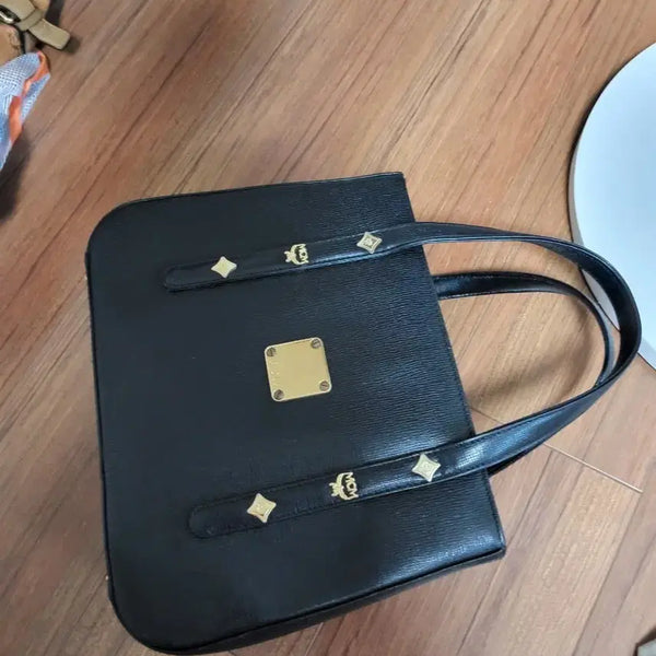 [BUNJANG] MCM Black Leather Shoulder Bag / 엠씨엠 가방