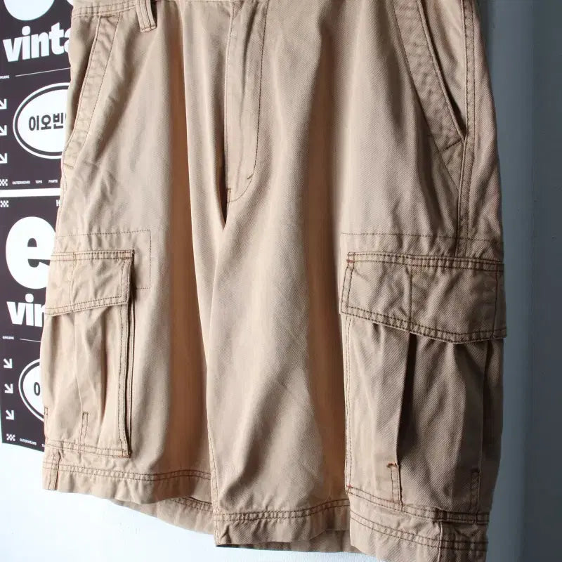 [BUNJANG] Levi's Cargo Shorts Beige XL-2XL / (XL-2XL) 리바이스 반바지 팬츠 빅사이즈 카고 베이지-P10513