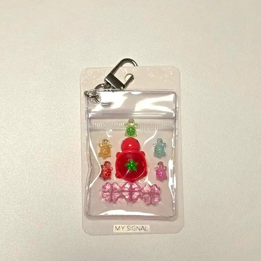 [BUNJANG] Lucky Turtle Charm Beaded Keychain Handmade / 토마토 행운 거북이 부적 키링 | 비즈 수제 키링 | 핸드메이드 | 선물포장