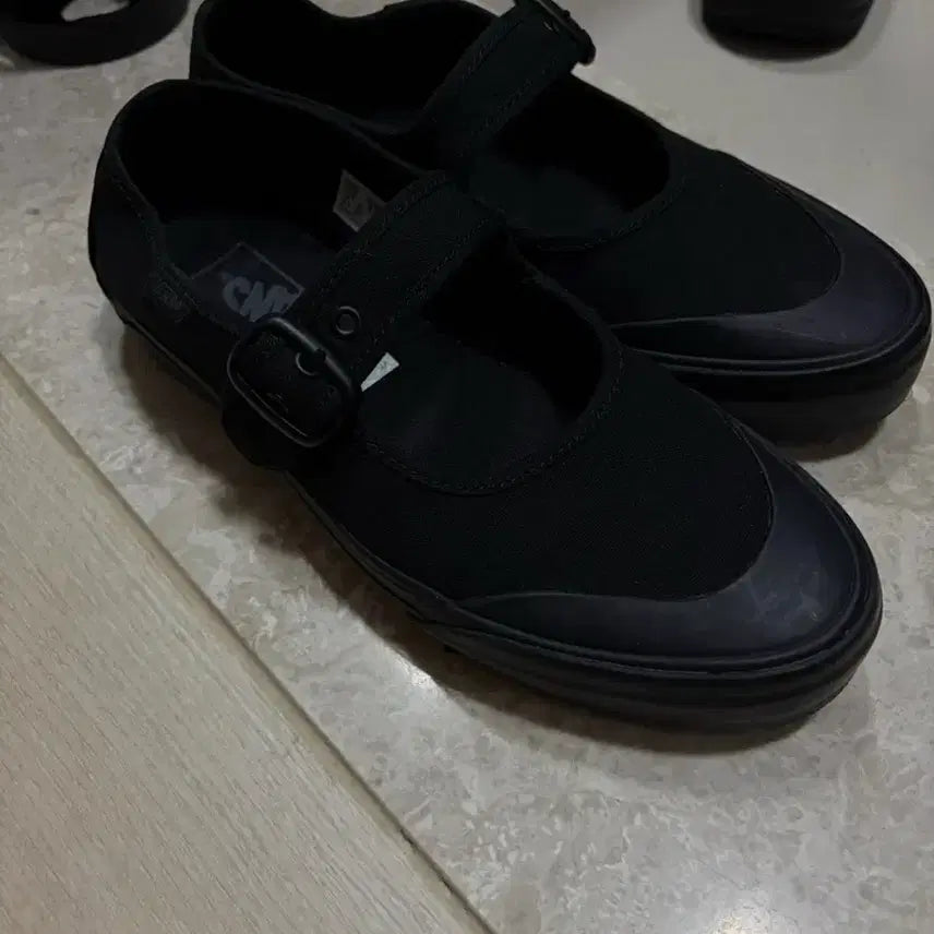 [BUNJANG] Vans Mary Jane Shoes / 반스 메리제인230