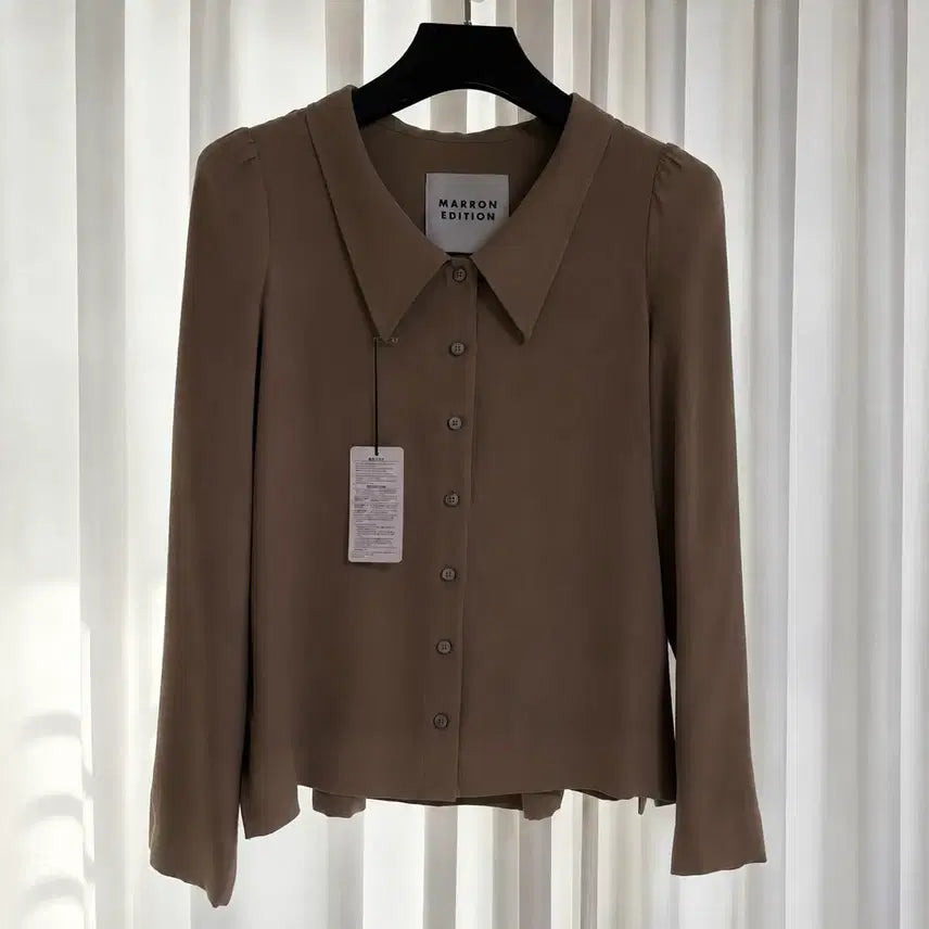 [BUNJANG] Mardi Mercredi Edition Ash Brown Low Neck Blouse / 마론에디션 애쉬브라운 로우넥 블라우스