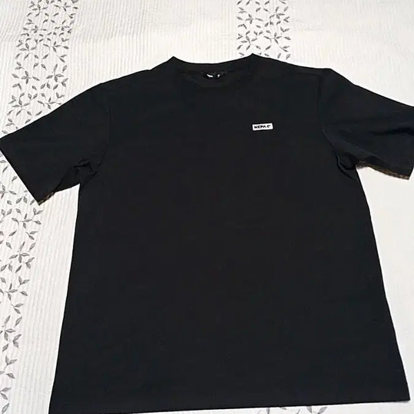 [BUNJANG] NEPA Short Sleeve T-Shirt Size 105 / 네파 반팔 실측105 가슴56 기장70