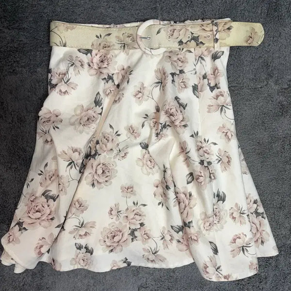 [BUNJANG] Ingni White Ivory Floral Hime Gyaru Mori Girl Skirt with Belt / 잉그니) 화이트아이보리 잔꽃 히메갸루 모리걸 스커트 치마(벨트포함)
