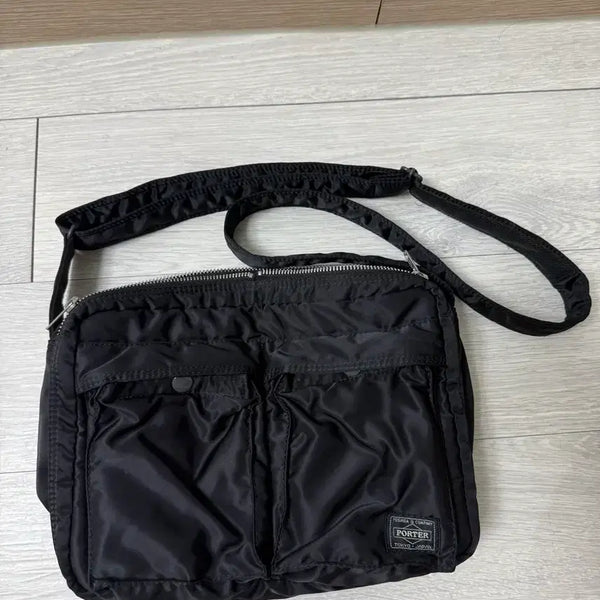 [BUNJANG] Porter Yoshida Tanker Shoulder Bag L / Porter 요시다 포터 탱커 숄더백 L
