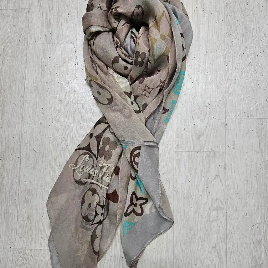 [BUNJANG] Louis Vuitton Silk Scarf / 루이비통 실크스카프 175*65