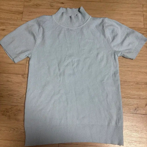 [BUNJANG] Light Blue Short Sleeve Knit Shirt / 여자 반팔 니트 셔츠 연한 하늘색