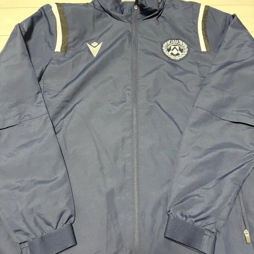 [BUNJANG] Udinese Calcio Macron Windbreaker Training Jacket / (국내M) 우디네세 칼초 마크론 바람막이 트레이닝