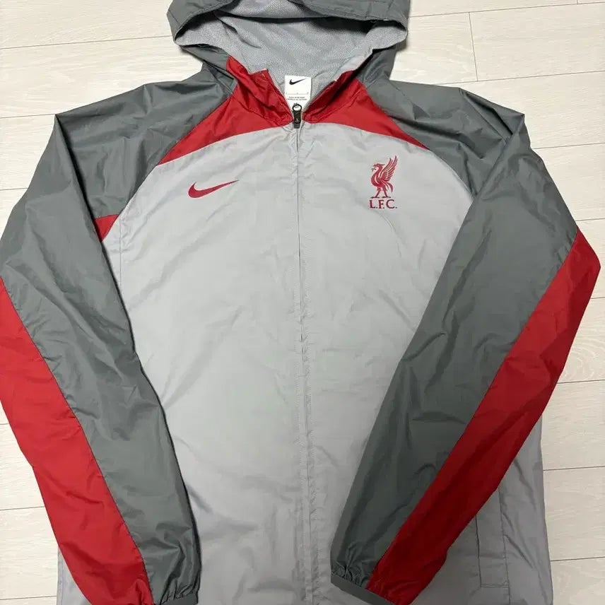 [BUNJANG] Liverpool Nike Windbreaker Rain Jacket (Overseas L) / (해외L) 리버풀 나이키 바람막이 레인자켓