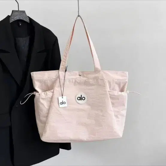 [BUNJANG] Alo Shoulder Bag Pink / alo 알로 인기 솔더백 / 핑크