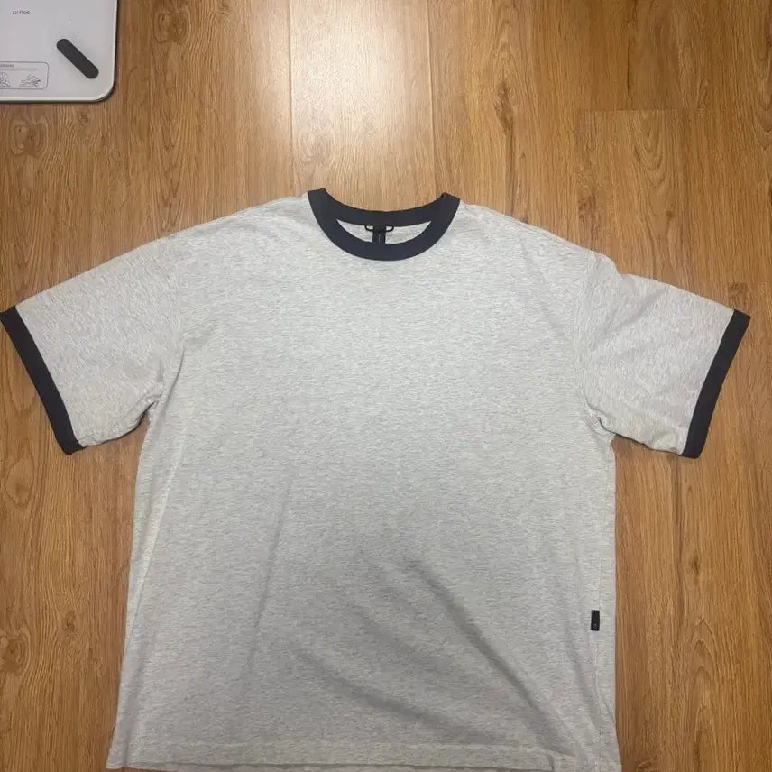 [BUNJANG] Moif Ringer T-Shirt 2 Oatmeal / 모이프 링거티 2 오트밀