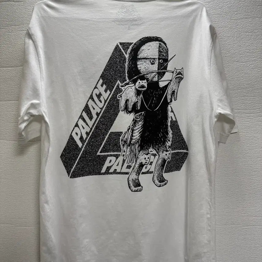 [BUNJANG] Palace x U Figure T-Shirt White / 팔라스 U 유 피규어 화이트 L