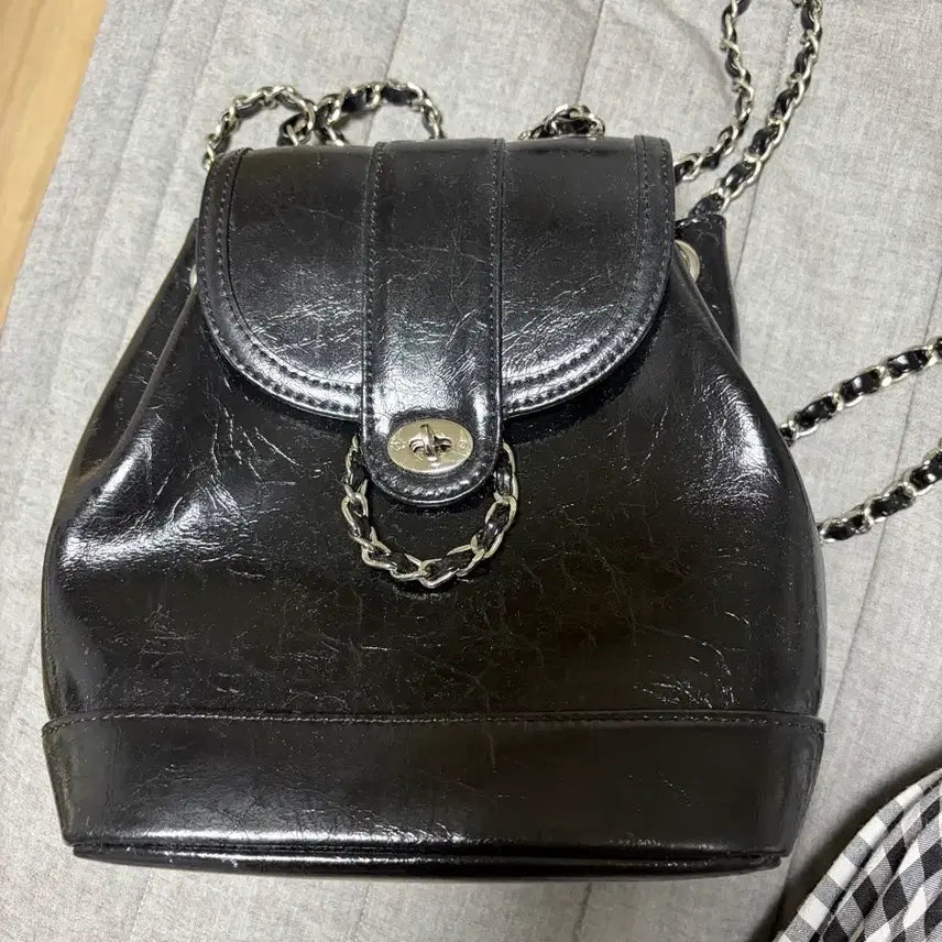 [BUNJANG] Cardinal Red Black Howa Bag / 카디널레드 하우아백 블랙