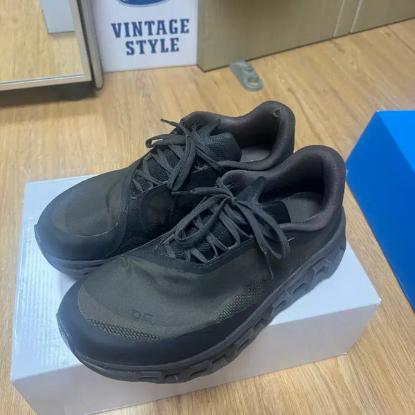 [BUNJANG] On Running Cloudmonster 2 Sounbrown Running Shoes / 온러닝 파프 클라우드몬스터2 쏜브라운 270