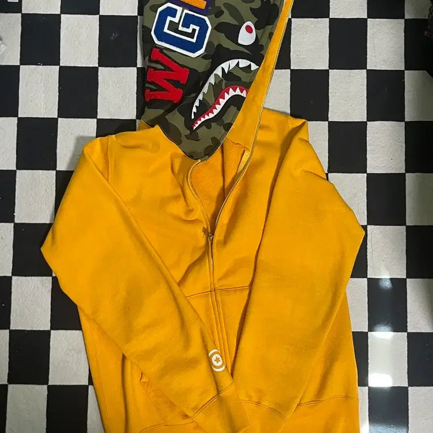 [BUNJANG] BAPE Shark Hoodie Zip-Up Camo Yellow / 베이프 샤크 후드집업 카모 옐로우