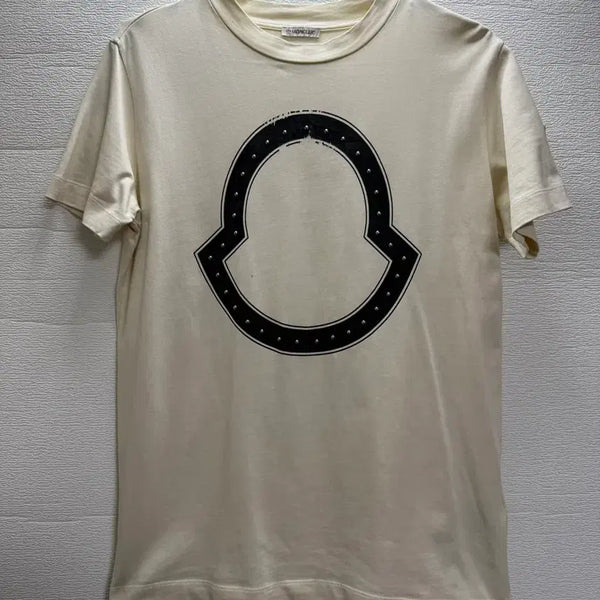 [BUNJANG] Moncler Stud Logo Print Patch T-Shirt Citron SS22 / 몽클레르 스터드 로고 프린트 패치 티셔츠 시트론 - 22SS