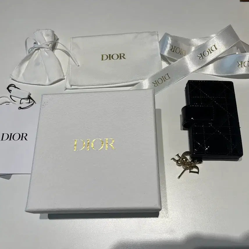 [BUNJANG] Dior Patent Cannage Card Holder / 디올 페이던트 까나쥬 카드지갑 (새상품급)