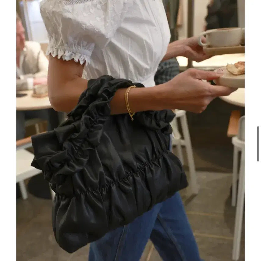 [BUNJANG] Kuani Lucid Bag Shirring Tote Bag Black Small / 콰니 루시드백 셔링 토트백 블랙 스몰