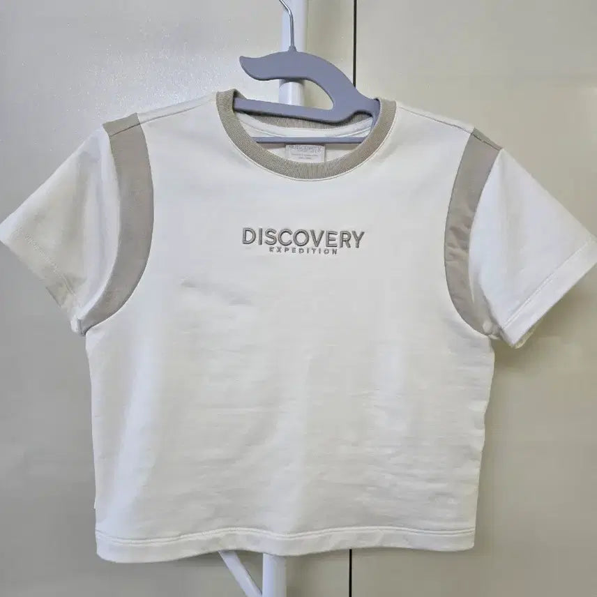 [BUNJANG] Discovery Beige Short Sleeve T-Shirt / 디스커버리 반팔 티셔츠 베이지