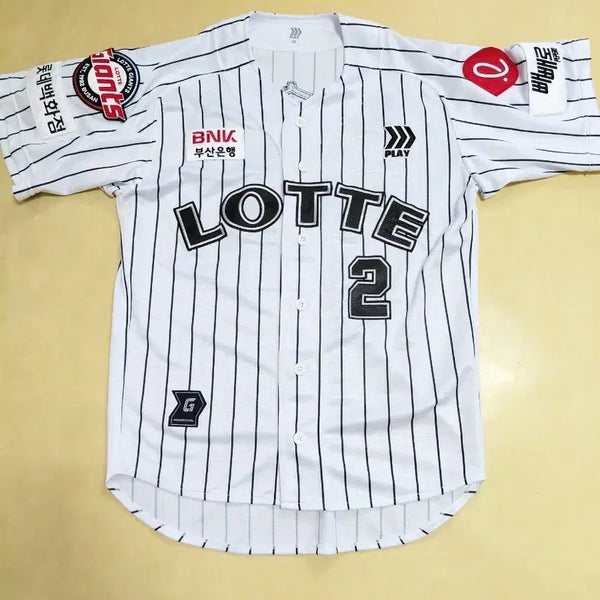 [BUNJANG] Lotte Giants Go Seung-min Stripe Professional Baseball Uniform Size 90 / 롯데자이언츠 고승민 스트라이프 프로페셔널 유니폼 90사이즈 팝니다
