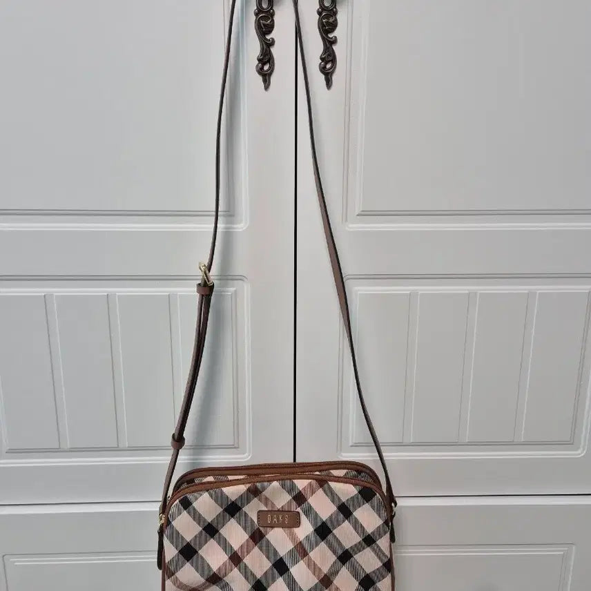 [BUNJANG] Daks Crossbody Bag / 닥스 크로스백