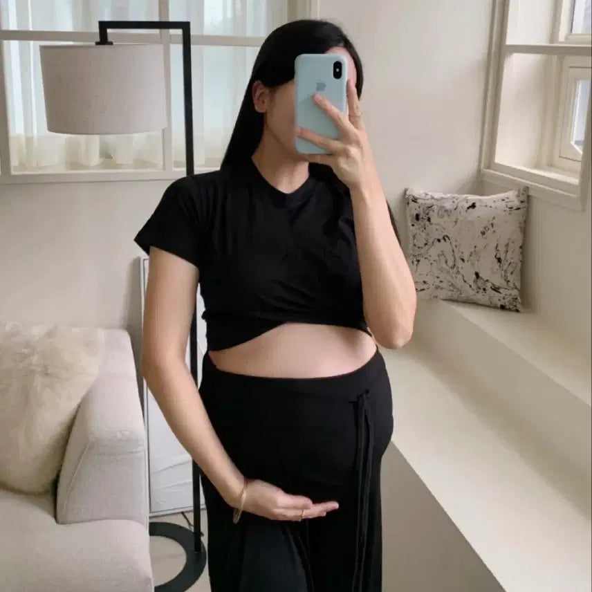 [BUNJANG] Lucid Light Maternity Twist Short Sleeve T-Shirt / 루시드라잇 만삭꼬임반팔티