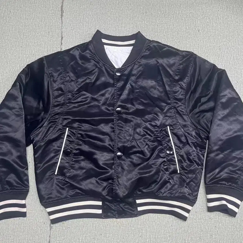 [BUNJANG] Solid Homme Black Back Logo Varsity Stadium Jacket / 솔리드 옴므 블랙 백로고 바시티 스타디움 자켓