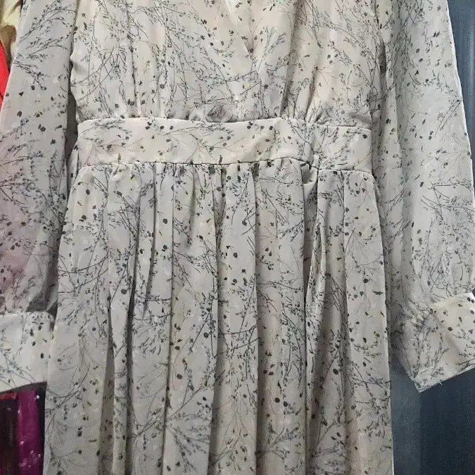[BUNJANG] Chiffon Floral Pattern Long Dress / 쉬폰 플라워 패턴 롱 원피스