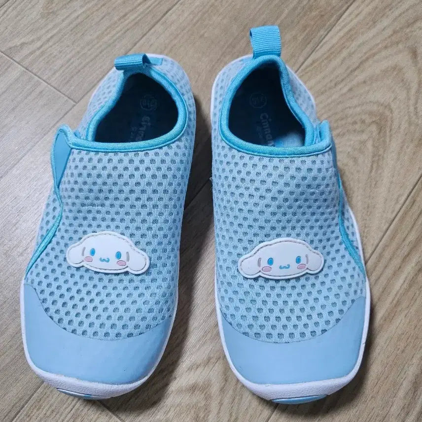 [BUNJANG] KC Cinnamoroll Aqua Shoes (210) / KC시나모롤 아쿠아슈즈 210