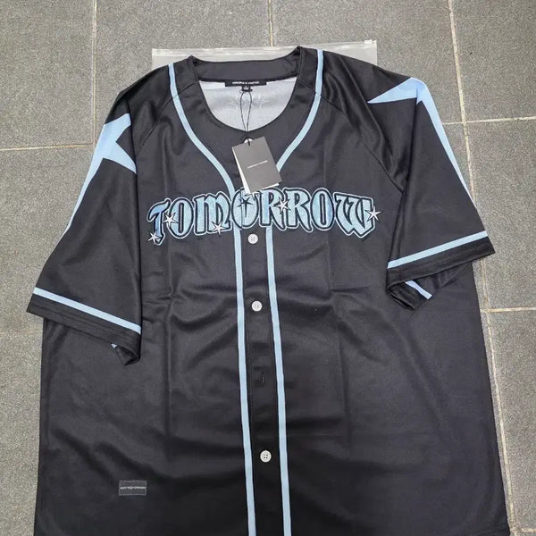 [BUNJANG] TOMORROW X TOGETHER TOMORROW in U.S. Jersey (L) / 월드투어 공식 굿즈인 'TOMORROW in U.S. Jersey'(L)
