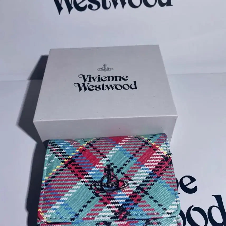 [BUNJANG] Vivienne Westwood Bio-Green Saffiano Printed Flap Wallet McKenney Tartan / 비비안웨스트우드 바이오그린 사피아노 프린티드 플랩 반지갑 맥켄디 타르탄