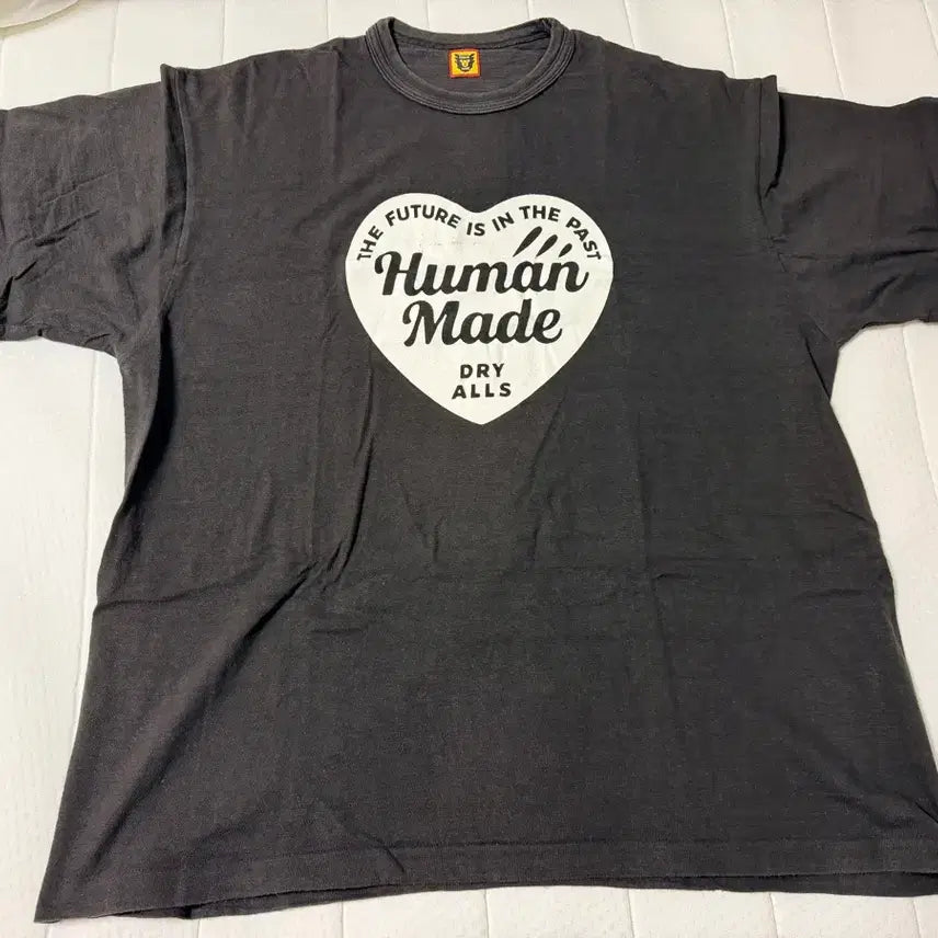 [BUNJANG] Human Made Heart Logo T-Shirt / 휴먼메이드 하트 로고 반팔 티셔츠