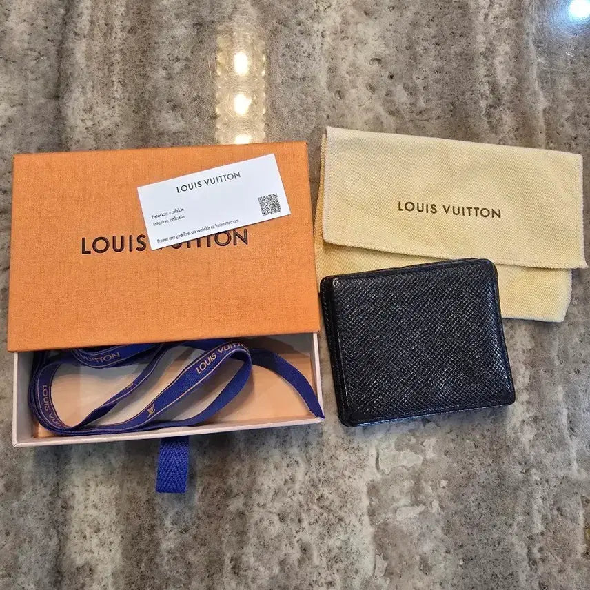 [BUNJANG] Louis Vuitton Taiga Porte Monnaie Zippe Coin Purse (Jewelry Case) / [정품] 루이비통 타이가 포르트 모네 쥬르 동전지갑(주얼리/보석 케이스)