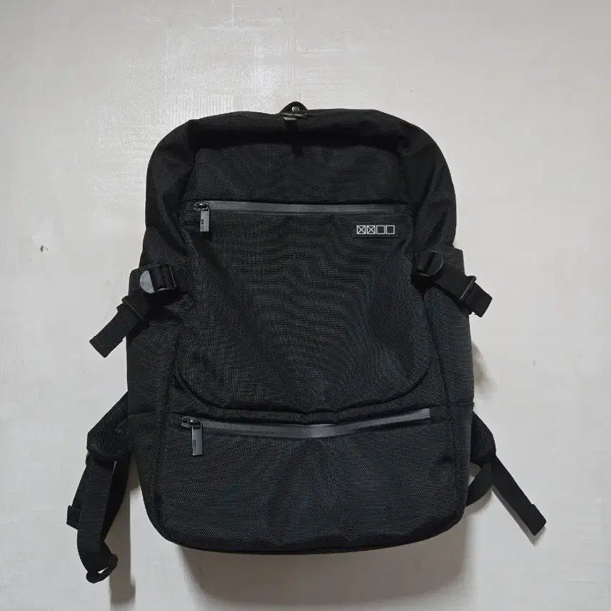 [BUNJANG] X2O Black Backpack / 엑스투오투 블랙 백팩