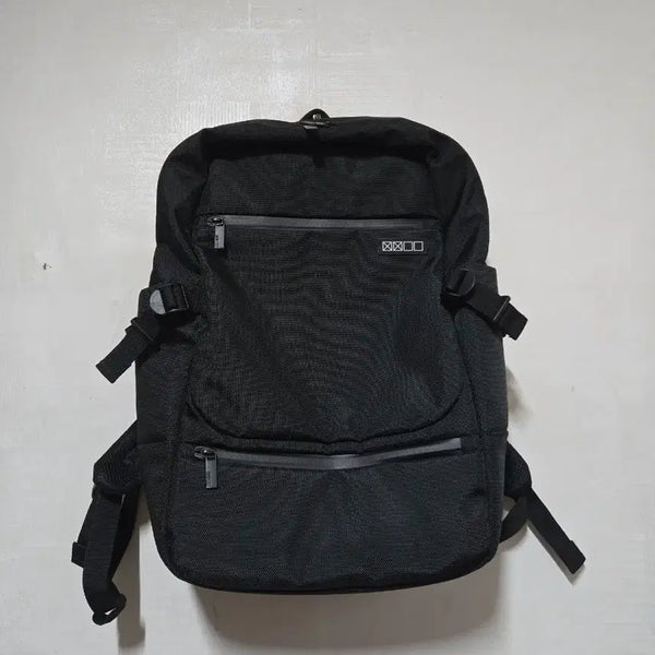 [BUNJANG] X2O Black Backpack / 엑스투오투 블랙 백팩
