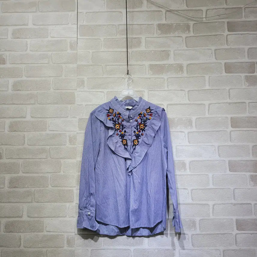 [BUNJANG] Embroidered Shirt Size 66 / ㅎ1521 자수 셔츠 66