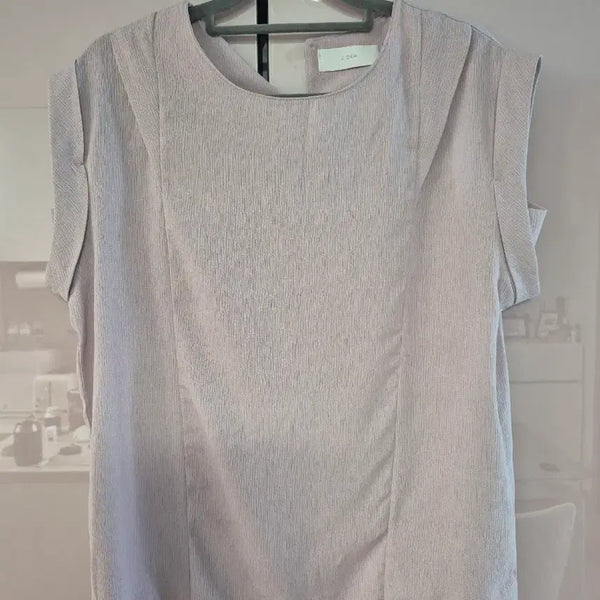 [BUNJANG] Celina Round Neck Sleeveless Blouse (Light Purple) / (텍.새상품) 원가2.7 라운드넥 나시 블라우스(연보라)