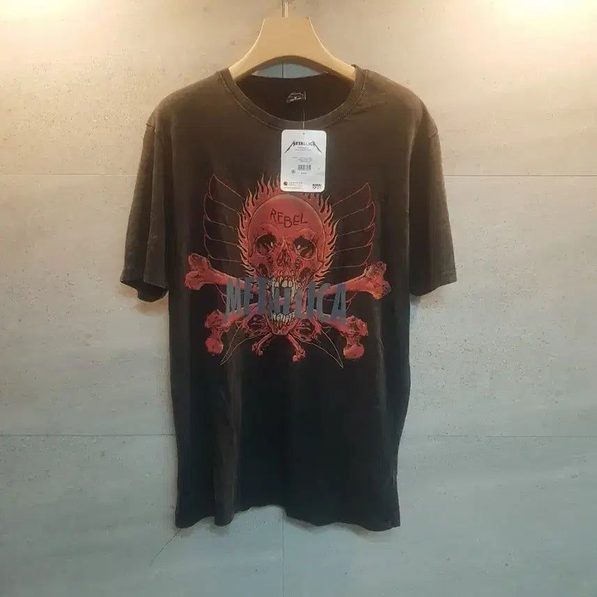 [BUNJANG] Metallica Official Merchandise Skull Print T-Shirt / Metallica 오피셜굿즈. 반팔티.