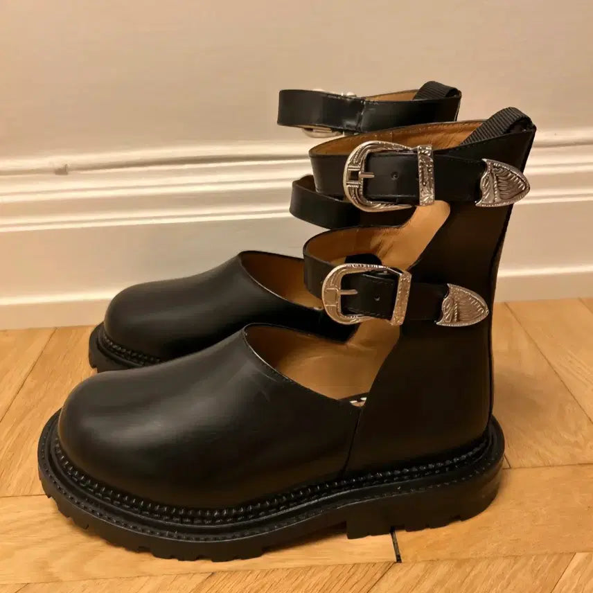 [BUNJANG] Toga Pulla Black Leather Buckle Ankle Boots Size 37 / 토가풀라 버클 앵클 부츠