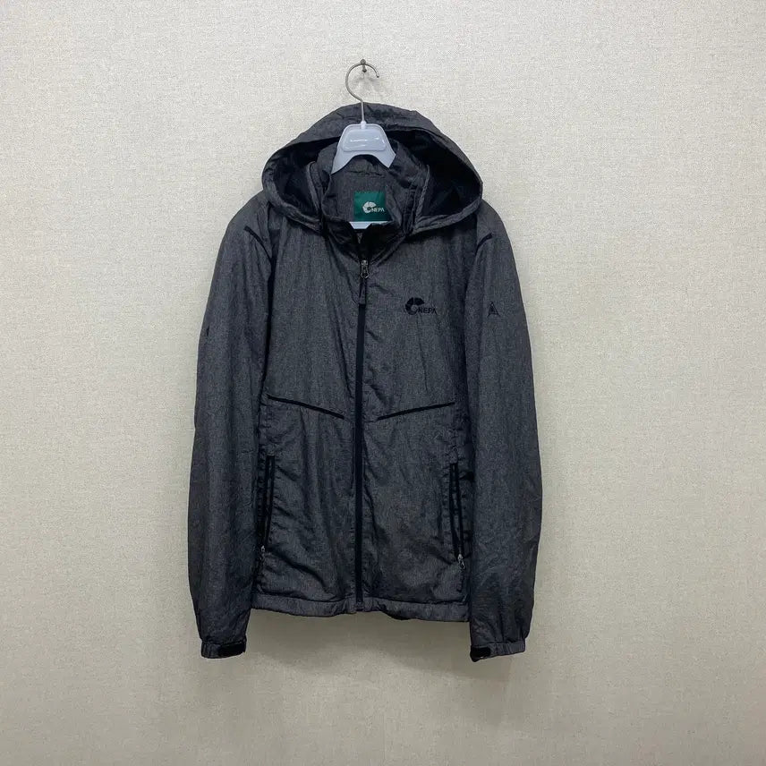 [BUNJANG] Nepa Windbreaker Size 100 (L) / 네파 바람막이 100
